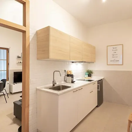 Modern Spacious Of Appartement